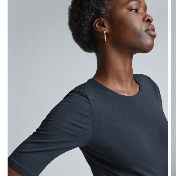 Everlane | The Short-Sleeve Crew Neck Bodysuit - Picture 2 of 8